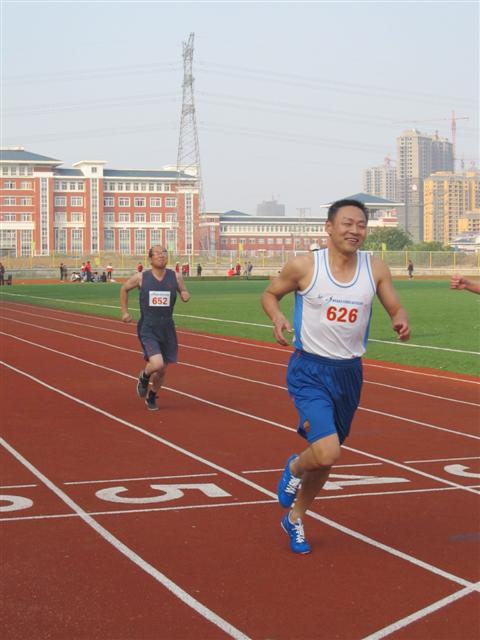 信息工程系教师运动员风采展    