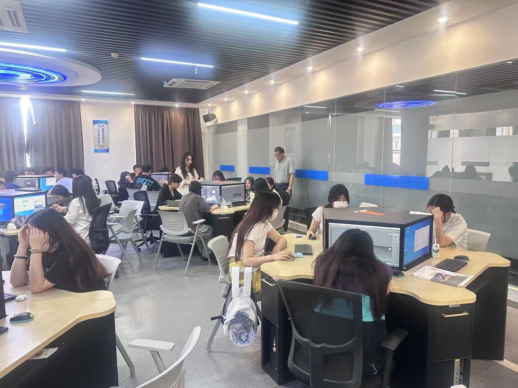 校第十一届学生技能竞赛系列报道之“VR设计与制作”赛项