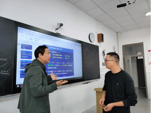 安徽科技学院曹浩教授赴必赢76net线路官网与许庆兵老师共授离散数学课