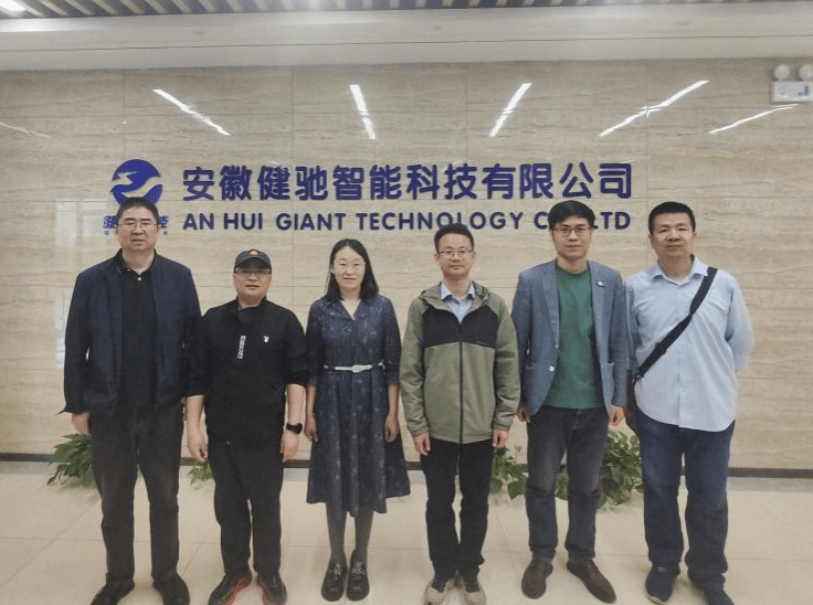 “党建驱动促发展,校企携手聚合力”——电子信息系党支部开展结对党建共建活动