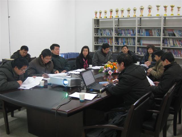 牛春雨书记莅临信息系开展考核工作    