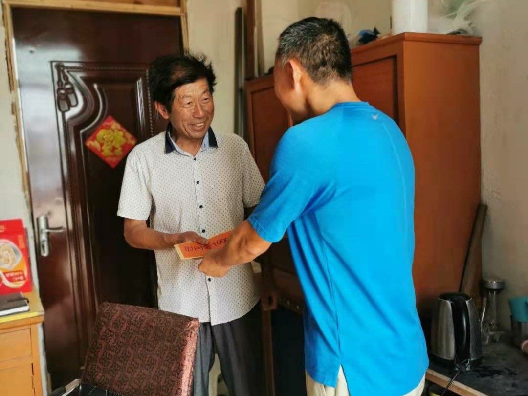 信息工程学院赴宿州市开展“爱传万家”走访慰问工作