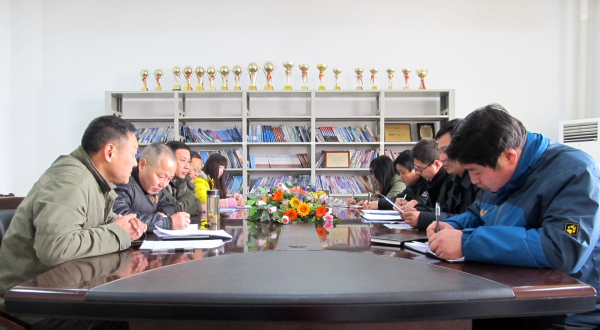 信息工程系党总支大力推进教育实践活动学习阶段工作    