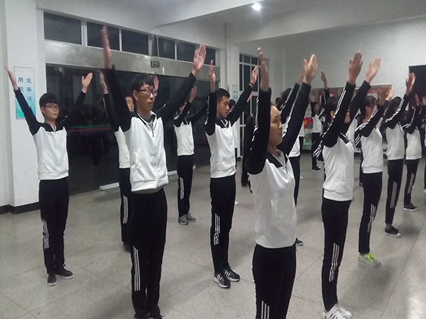 信息系广播操大赛圆满落幕    